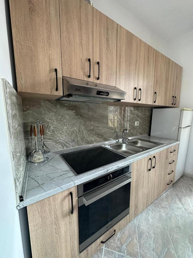 Central Charm Apartments Vlorë Esterno foto