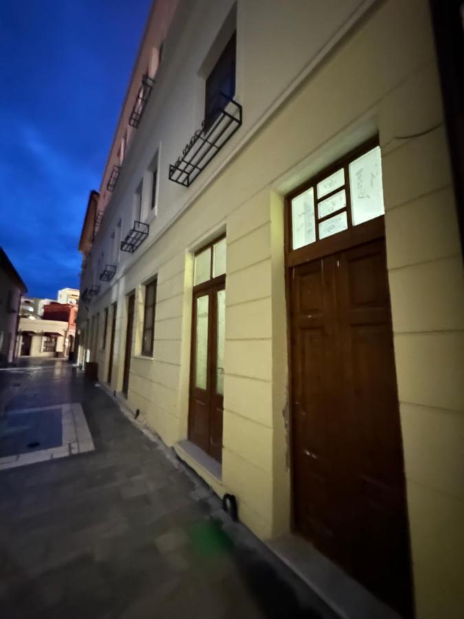 Central Charm Apartments Vlorë Esterno foto