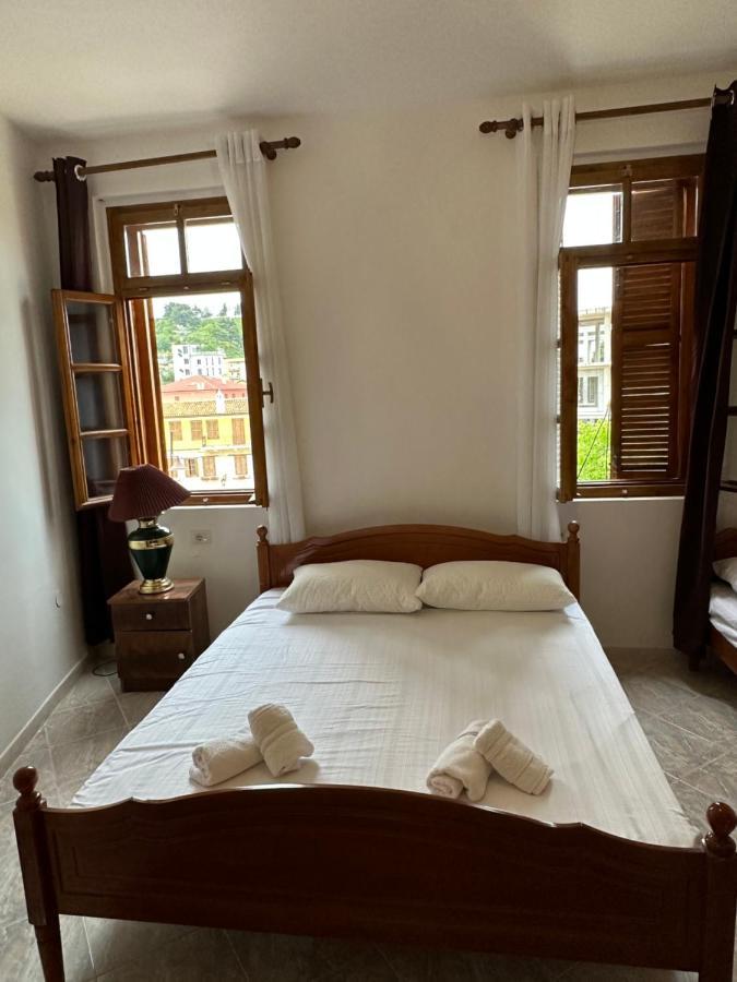 Central Charm Apartments Vlorë Esterno foto